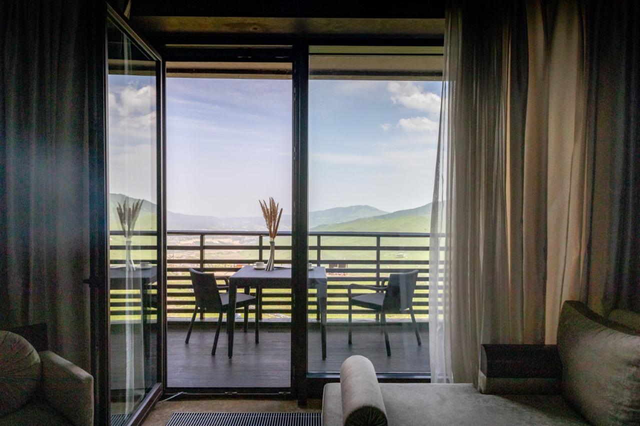 Resort & 4*