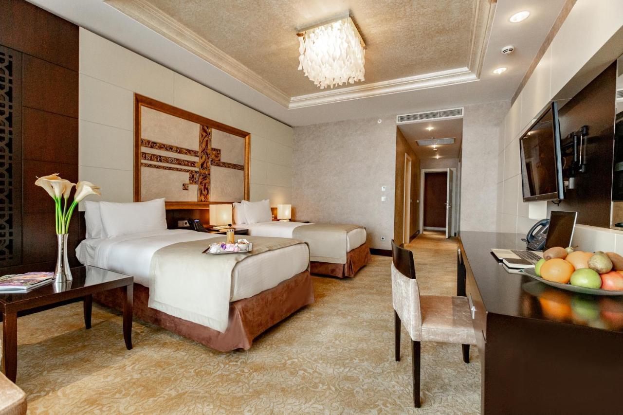 Resort & 4*